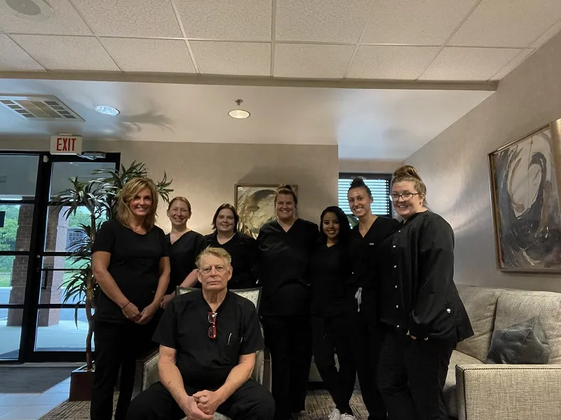 Hecht OMFS, Staff