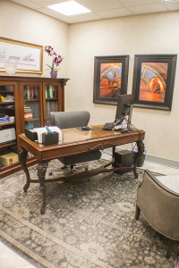 Hecht OMFS, Office